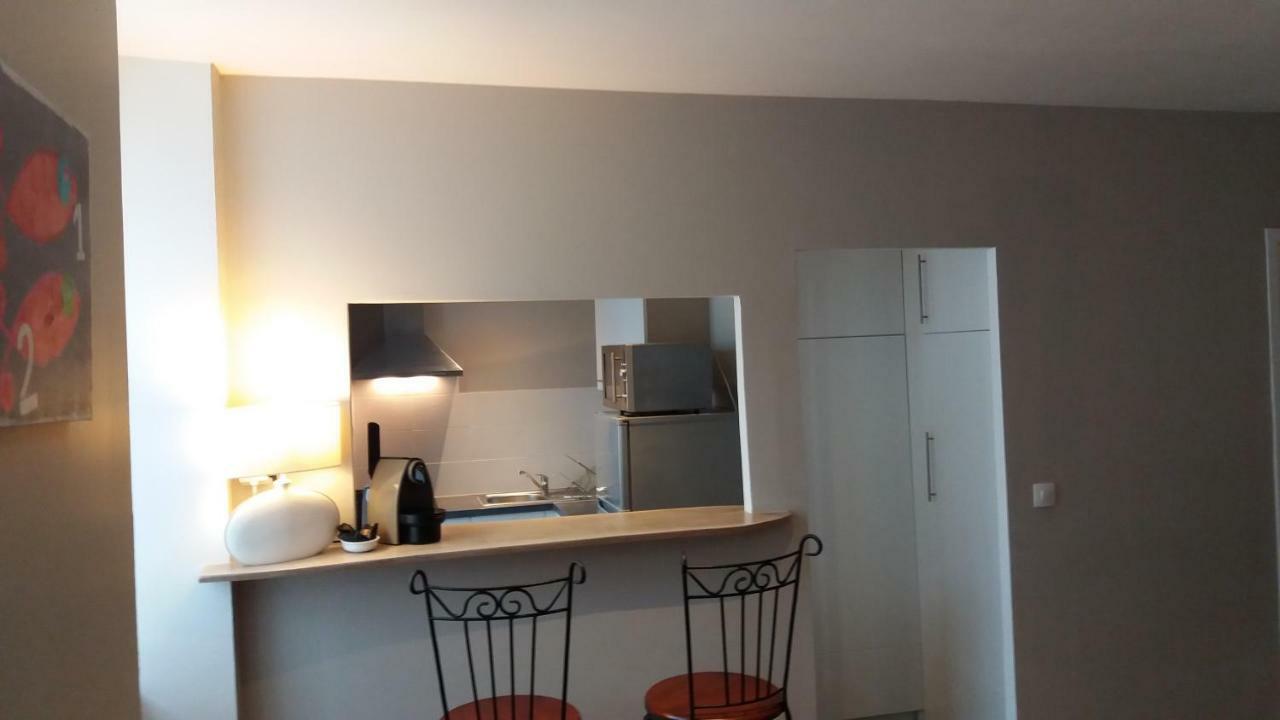 Lesneven Appart Nuitee Eksteriør billede